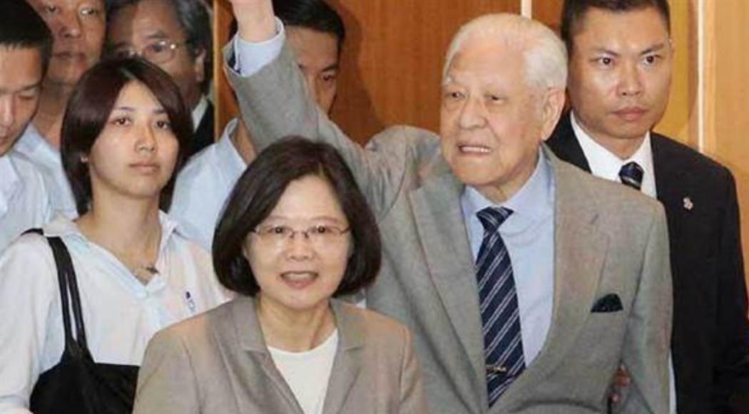 其实很多中国人不知道的是：大部分台独不是100%中国人，他们真正力量也不是来自美