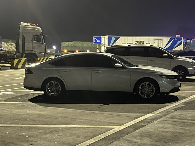 雅阁加98号汽油
十一代雅阁可以加98号汽油吗？为什么加了98号汽油油耗反而高了