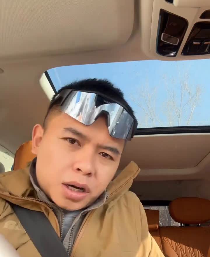 作为一名新疆旅行博主，连跑10万公里去过新疆各种地形，也驾驶过不少越野车。就论越