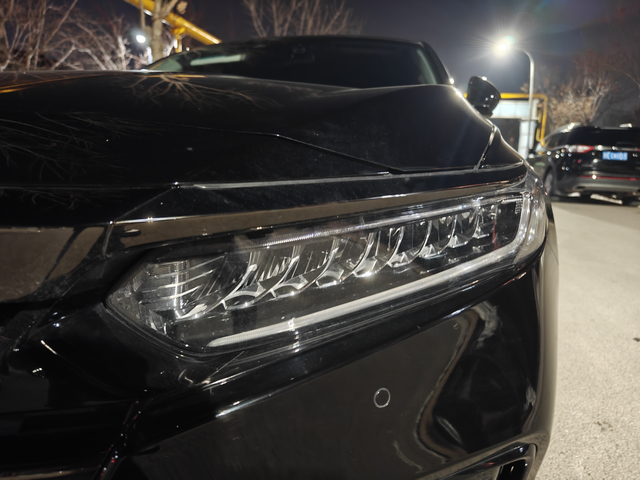 再见👋🏻 雅阁十代半全羽翼大灯
全羽翼大灯换12矩阵模组大灯
从提车就一直心