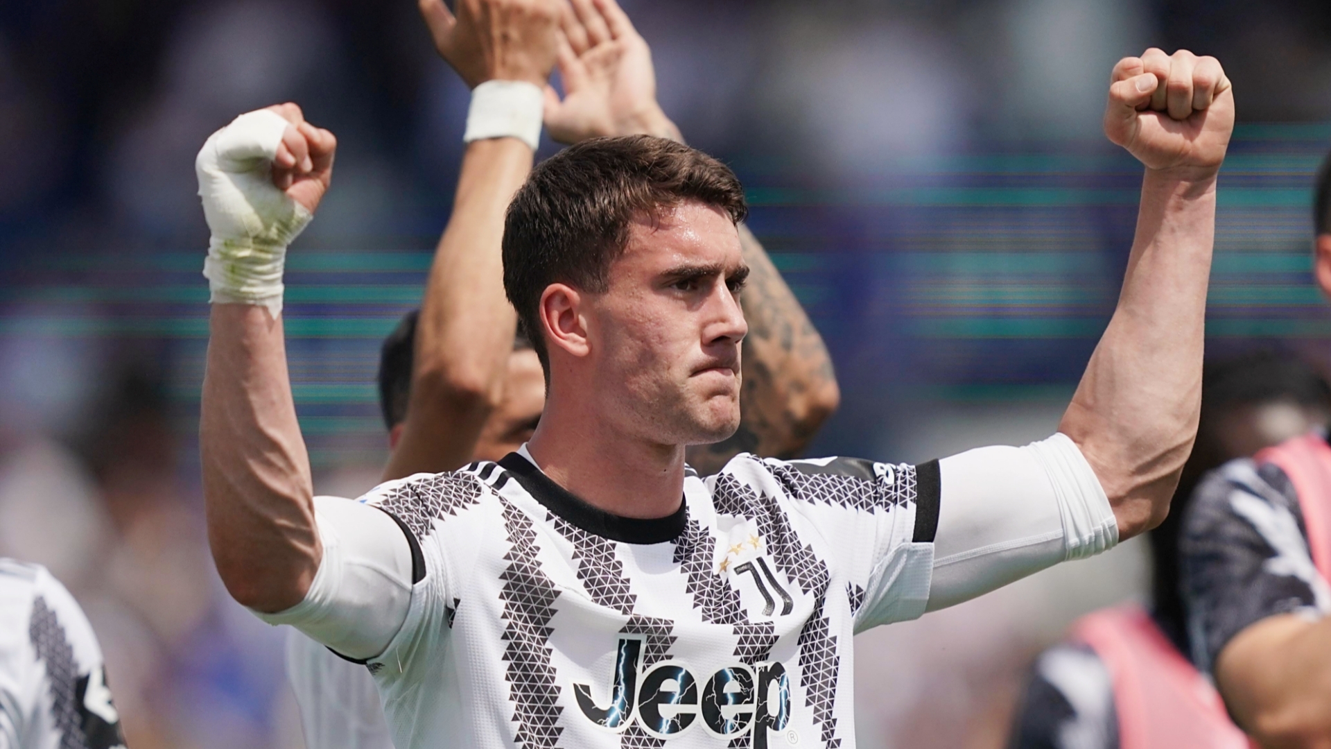 尤文图斯官方公告：弗拉霍维奇接受了左腿内收肌肌腱撕裂修复手术。
俱乐部队医在场见