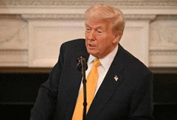 特朗普竟然为普京出头，逼欧洲服软！

特朗普上台后，各种骚操作不断，盟友纷纷离心