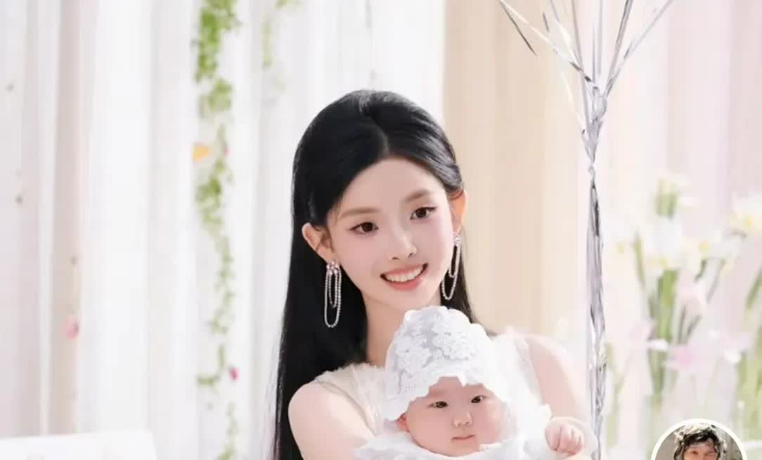 哇！大网红jlinn精灵啊好美呀！自打升级为宝妈之后，jlinn精灵在母爱的光环