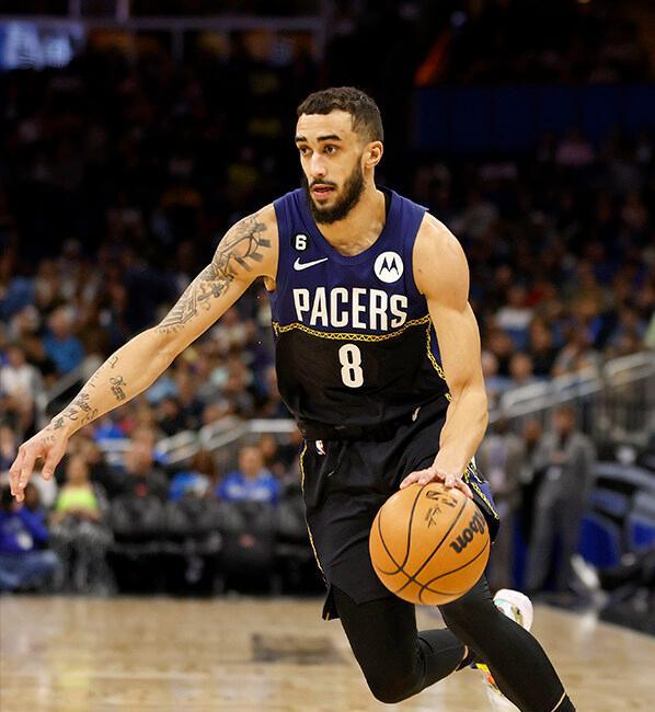 奎因感谢广东男篮！
在漫长的谈判中，广东男篮终于与NBA后卫奎因达成合作，后者加
