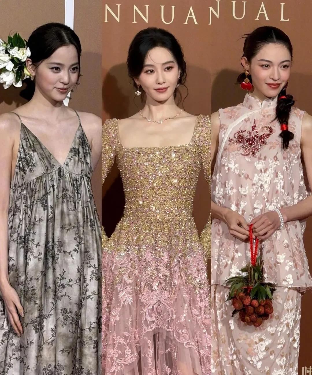 时尚中国之夜红毯欧阳娜娜、刘诗诗、钟楚曦同框啦！
欧阳娜娜水墨裙配白花，文艺松弛