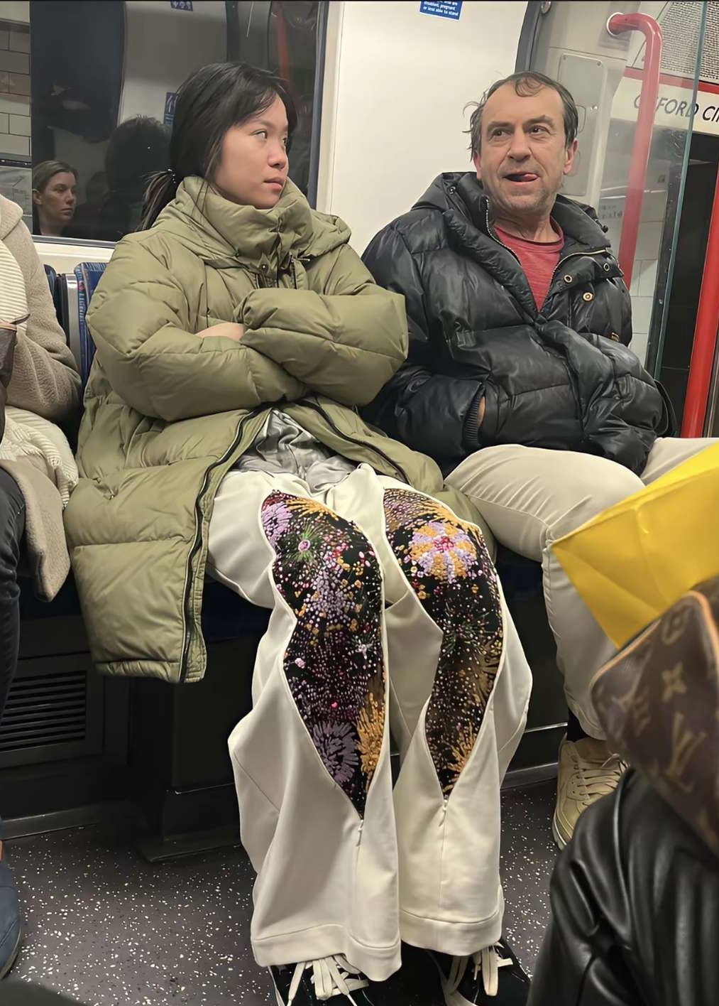 这裤子个性吧