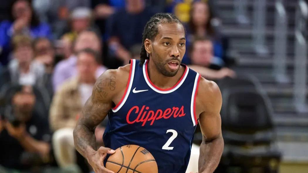 突发！快船发表重要声明，伦纳德事件升级，詹姆斯东家因祸得福