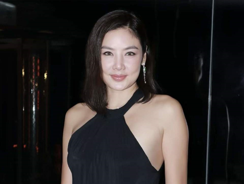 现年44岁的香港知名女星乐基儿，近年来已逐渐淡出公众视野，但并未正式退出娱乐圈，