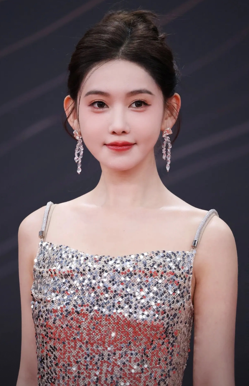 为什么说李沐宸火不起来其实是有原因的

最近，李沐宸参加无限超越班的录制，在试戏