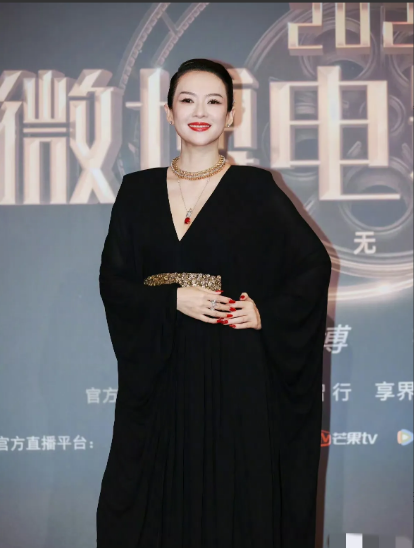 电影《酱园弄》剧组的导演陈可辛、主演章子怡 雷佳音 王传君，压轴微博之夜的红毯活