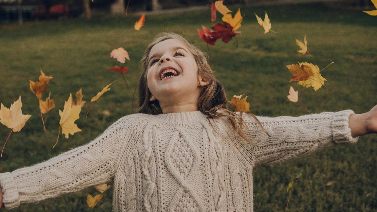 利用好秋日穿搭，秋景人像更有氛围感