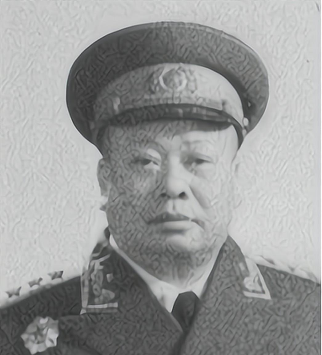 1927年，一位地主买了50支手枪和2000斤炸药，支持儿子革命，结果却惨遭灭门
