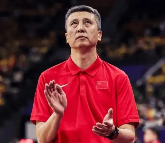 成功绝非偶然！这次中国男篮能够在亚洲杯取得好成绩，除了球员们的努力，教练同样功不