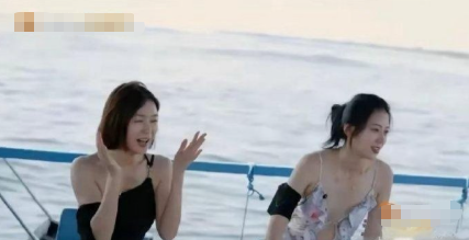 赵昭仪穿的泳衣这么露居然没走光，真的太幸运了