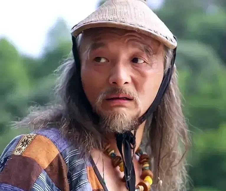 清朝老秀才，卸任后分家产，被女儿扫地出门。



山西平阳府，秋雨敲打着陈明远乘