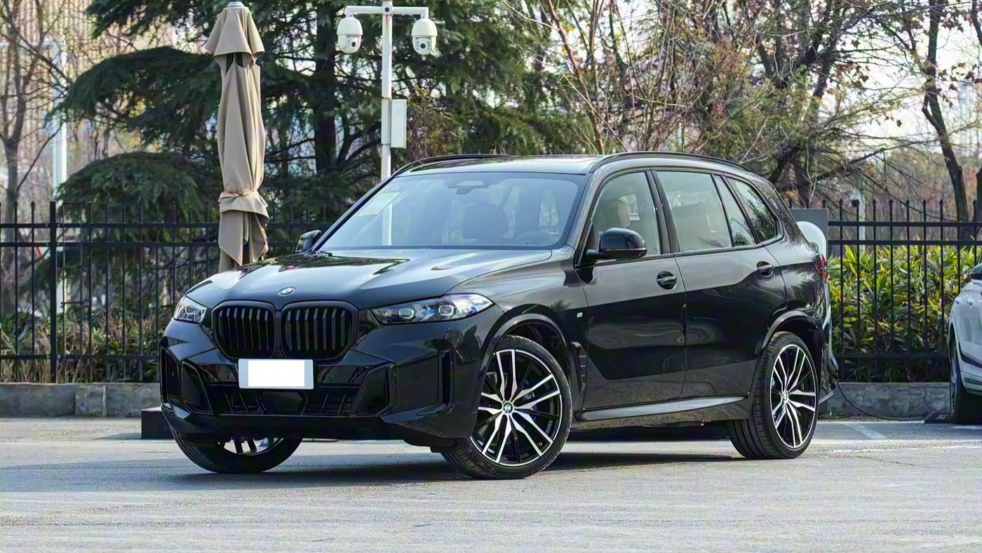 26款宝马X5售价下调！外观配运动套件，轴距超3米1，搭载3.0T轻混