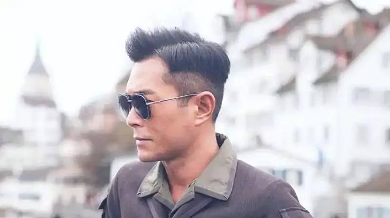 今儿个咱们得聊聊那位“眼神能开车”的男神——古天乐！可不是嘛，最近这哥们儿可是又