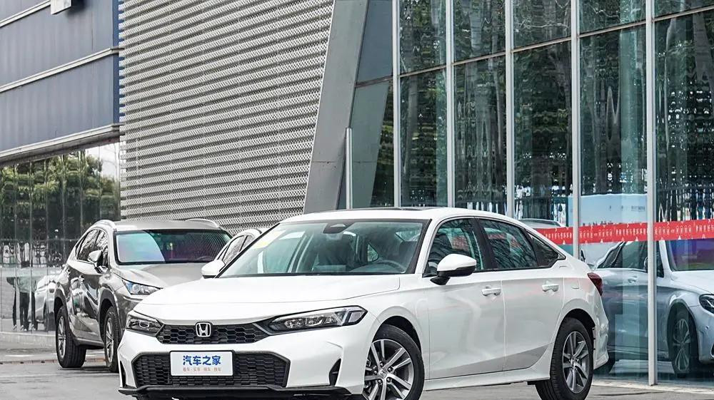 思域 2.0L、E-CVT，运动感十足，12.99万起年轻人可别错过！