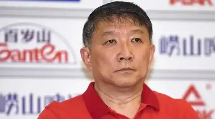 宫鲁鸣铁腕治军没错，李梦已成过去式！
当宫鲁鸣宣布李梦不去亚洲杯的同时，她被国家