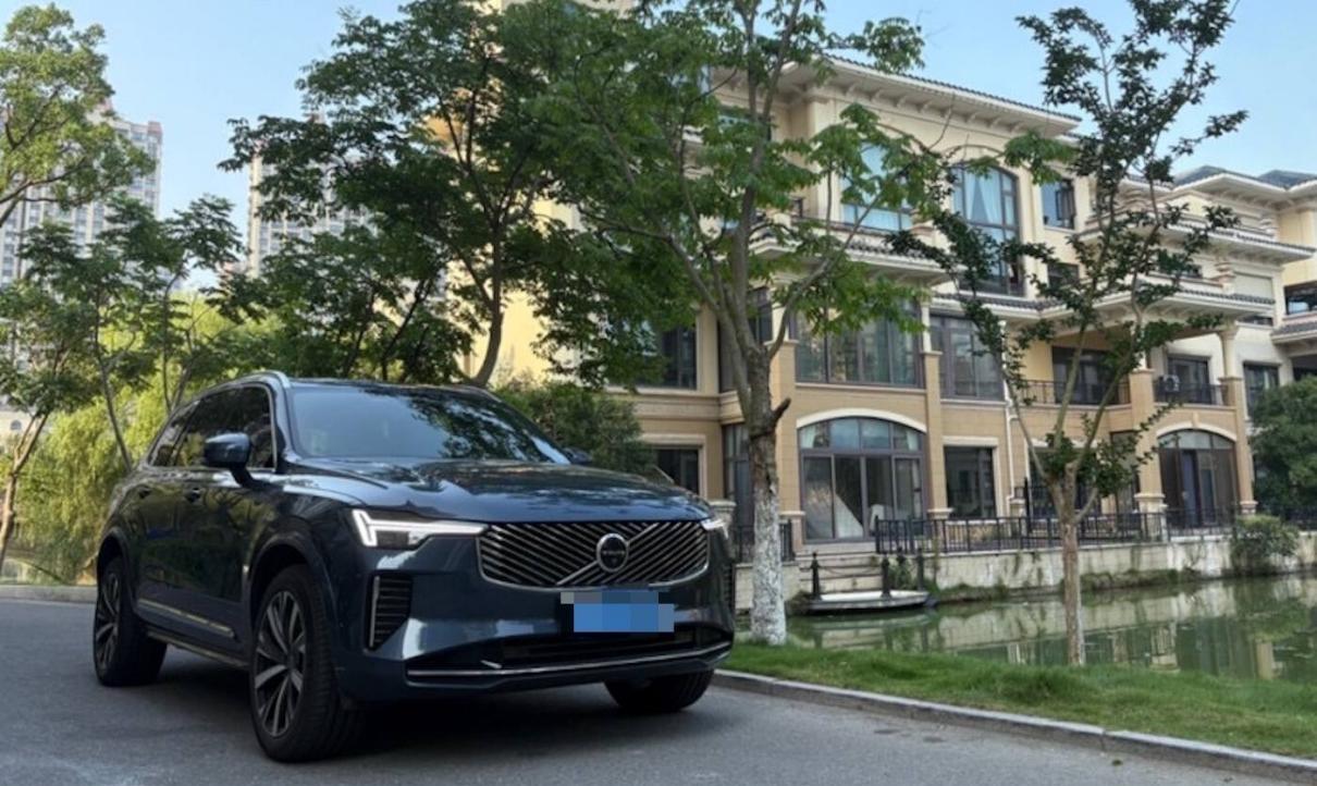 开了几周全新 XC90，车主终于忍不住爆猛料：这些体验，没买的根本想象不到。
提