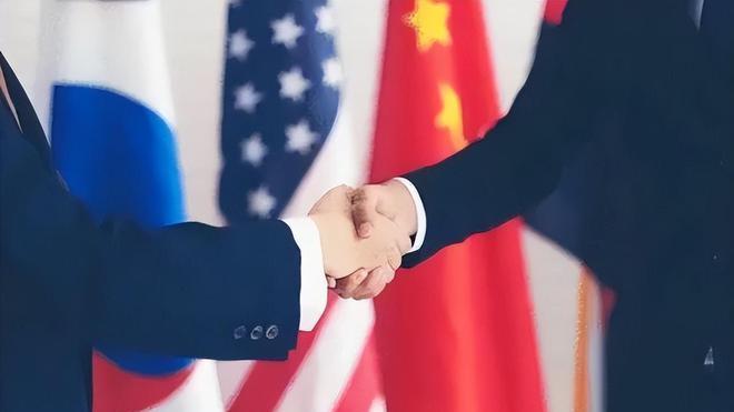 中美互邀访问
美国总统特朗普说，他与中国进行了非常良好的通话，两人互相发出访问邀