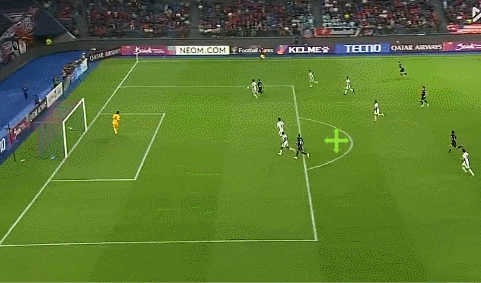 终于还是丢球！朱辰杰防守失误，申花被柔佛新山破门