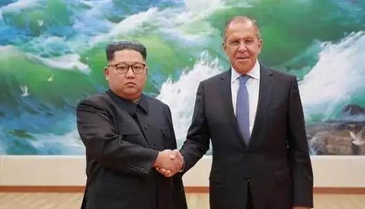 终于明白我国为啥一直没援助俄罗斯，看朝鲜如今处境就明白了，当时俄乌打的火热时，朝