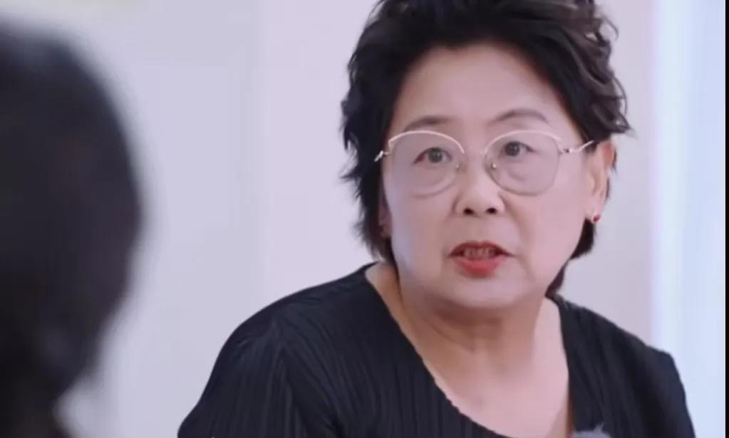 邓传理夸程潇非常勇敢，人生要勇敢面对困难和挫折
邓传理说:“生活中不乏有艰辛，有