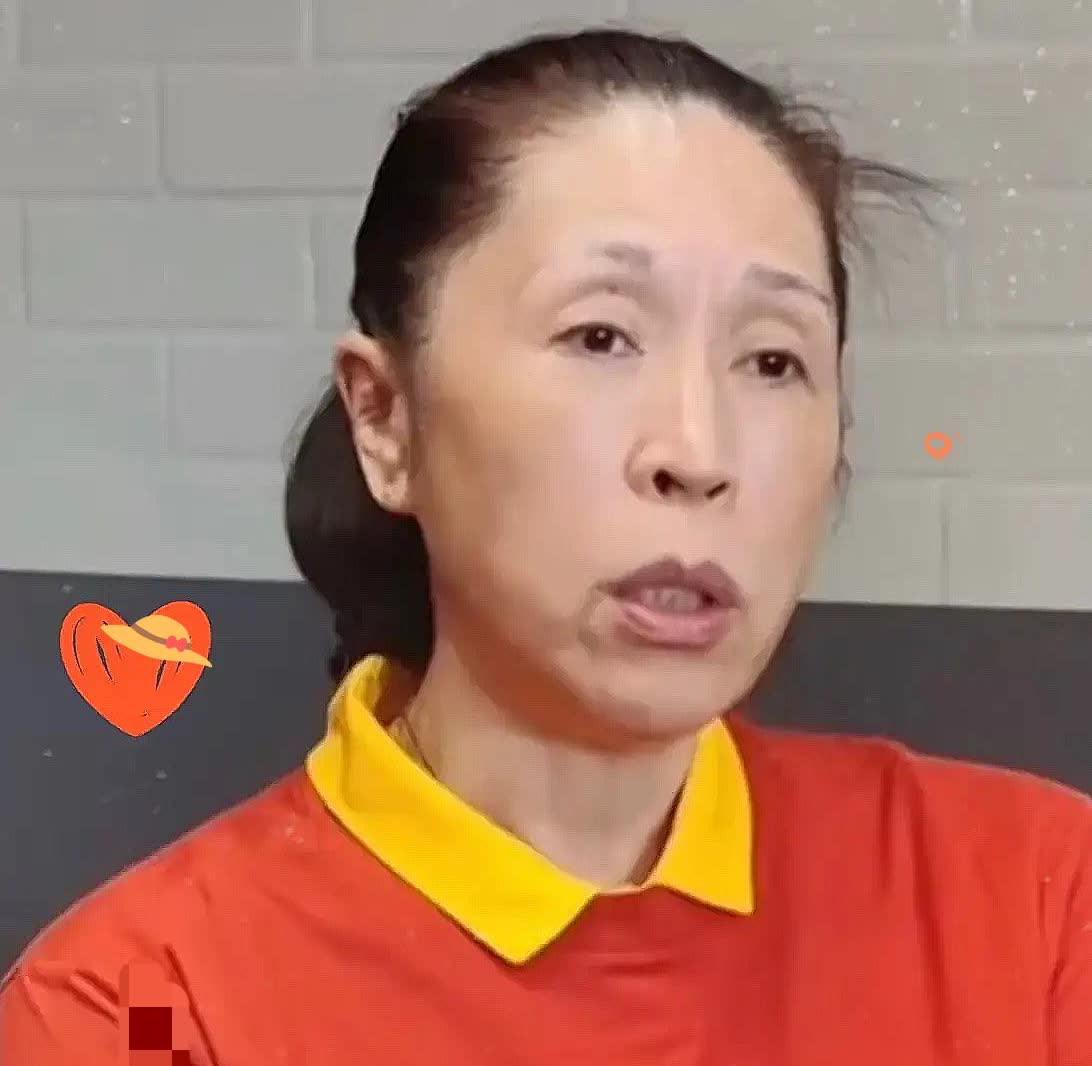 郑薇一语惊醒梦中人！
很透彻啊！

点评女篮本场比赛失利原因：

  