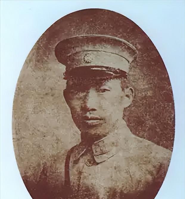 1935年，王家烈被蒋介石逼迫，交出兵权后考察散心，蒋介石也够意思，给了3万大洋