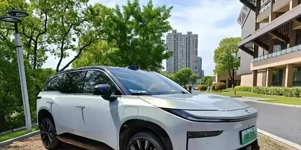 2025年买车不纠结，按照口诀不会错：
1．要耐用--选丰田
2．要安全﹣﹣