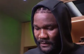 NBA常规赛，艾顿接受了采访，谈到了本场失利。
“最后时刻，我们没有防下对手的进