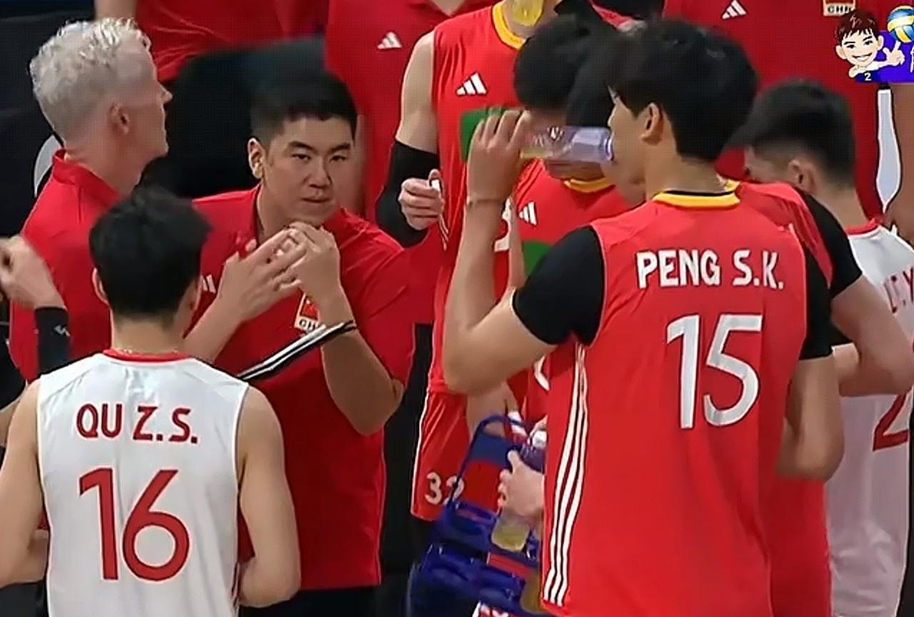 巴西男排第一场3:1胜了中国男排，已经取得了两场胜利，巴西男排提前小组出线了吧？