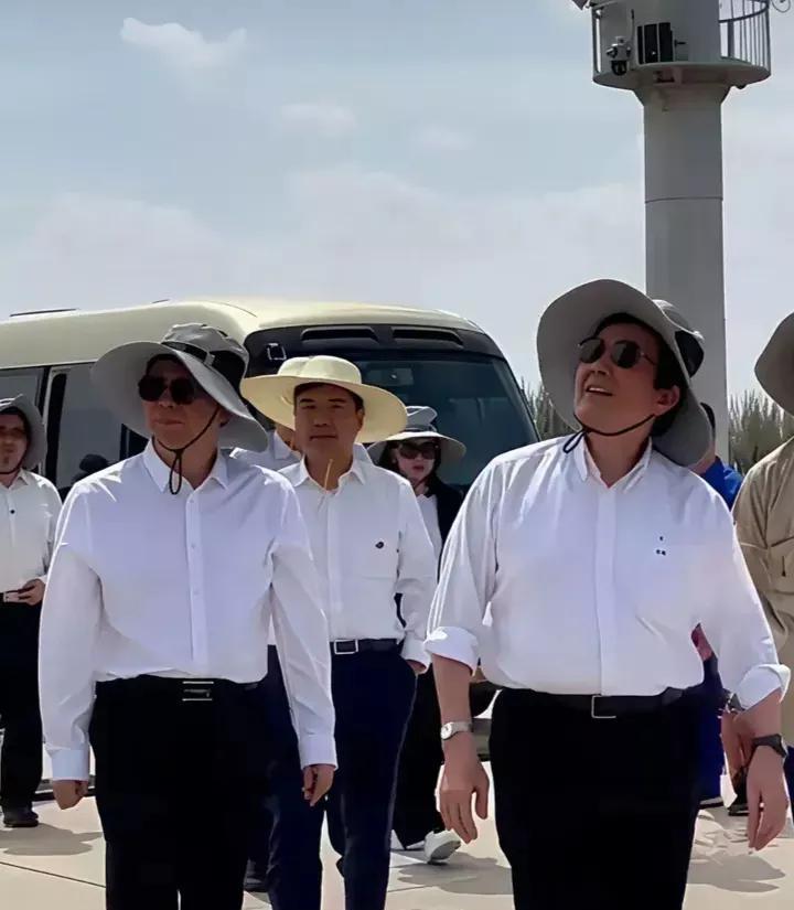 李敖评价马英九，他长的好看，只谈和平，不谈统一！