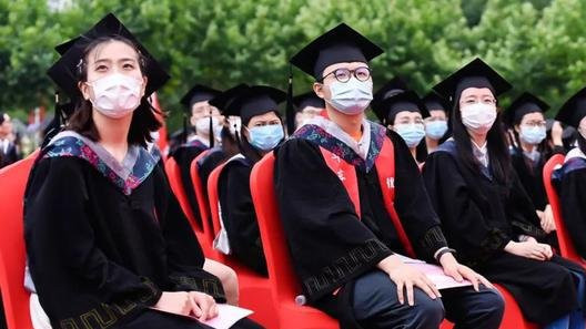 为什么第一学历歧视难以被破除？