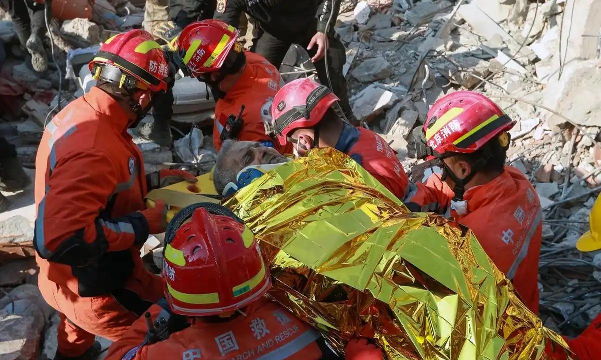 缅甸发生大地震，美国捐200万美元，韩国捐200万美元，马来西亚捐225万美元，