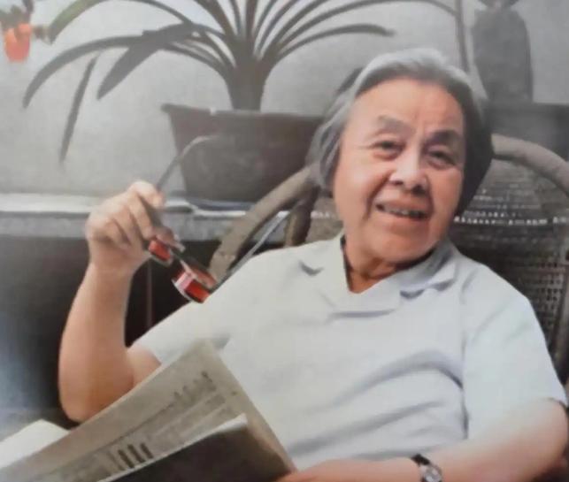 1958年丁玲在养鸡场时，王震说“丁玲生活上要照顾，出了问题我负责。”晚年丁玲回