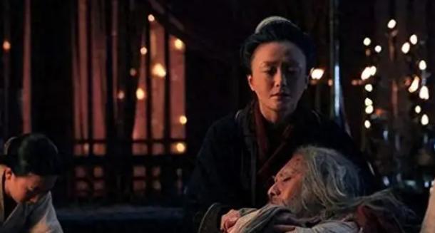 公元前195年，韩信死后，再不食五谷的张良，听闻刘邦驾崩立刻向吕后辞行。吕后端来