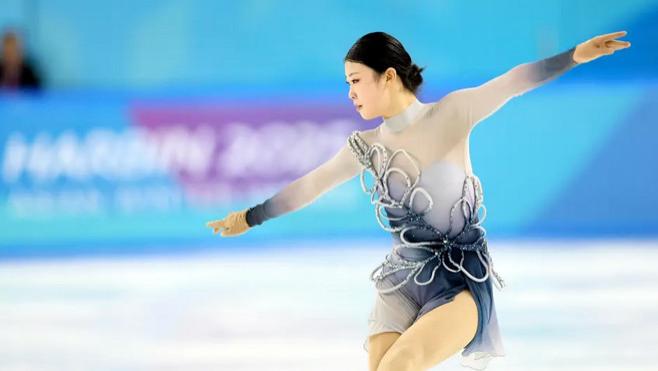 19年不上学，只为培养出一个冠军：“天才花滑少女”后来怎样了？