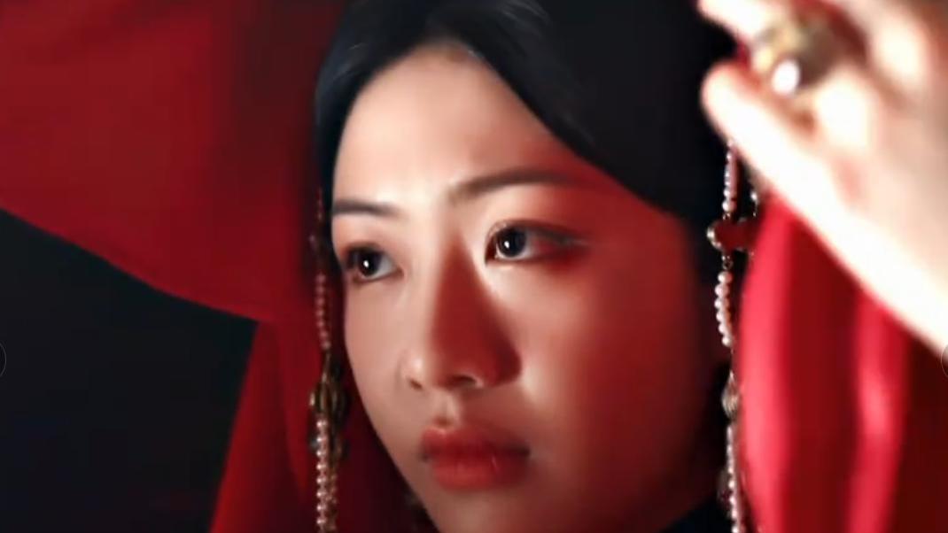 《大生意人》白依梅一生委身3个男人，才知，古平原为何爱她一生