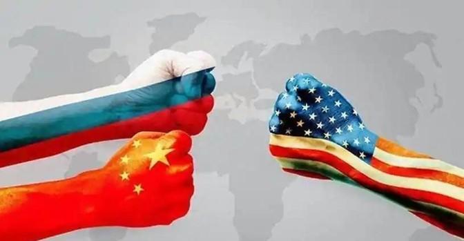 如果俄罗斯真跟美国联手遏制中国，中俄关系必将走向破裂。一旦双方反目成仇，到时候，