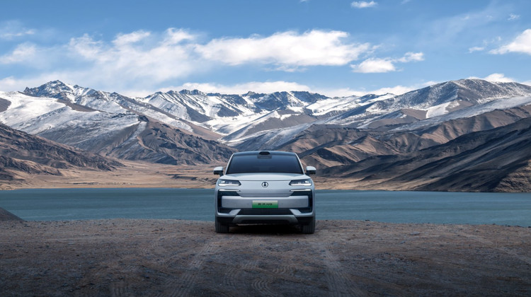 车宽超2米3.9s破百，搭载智能防晕车系统，2026款腾势N9来了