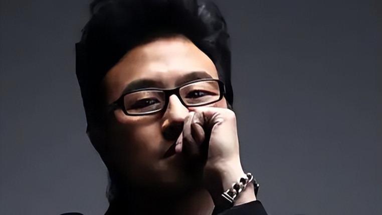 汪峰个人经历回顾：从事业成就到家庭生活