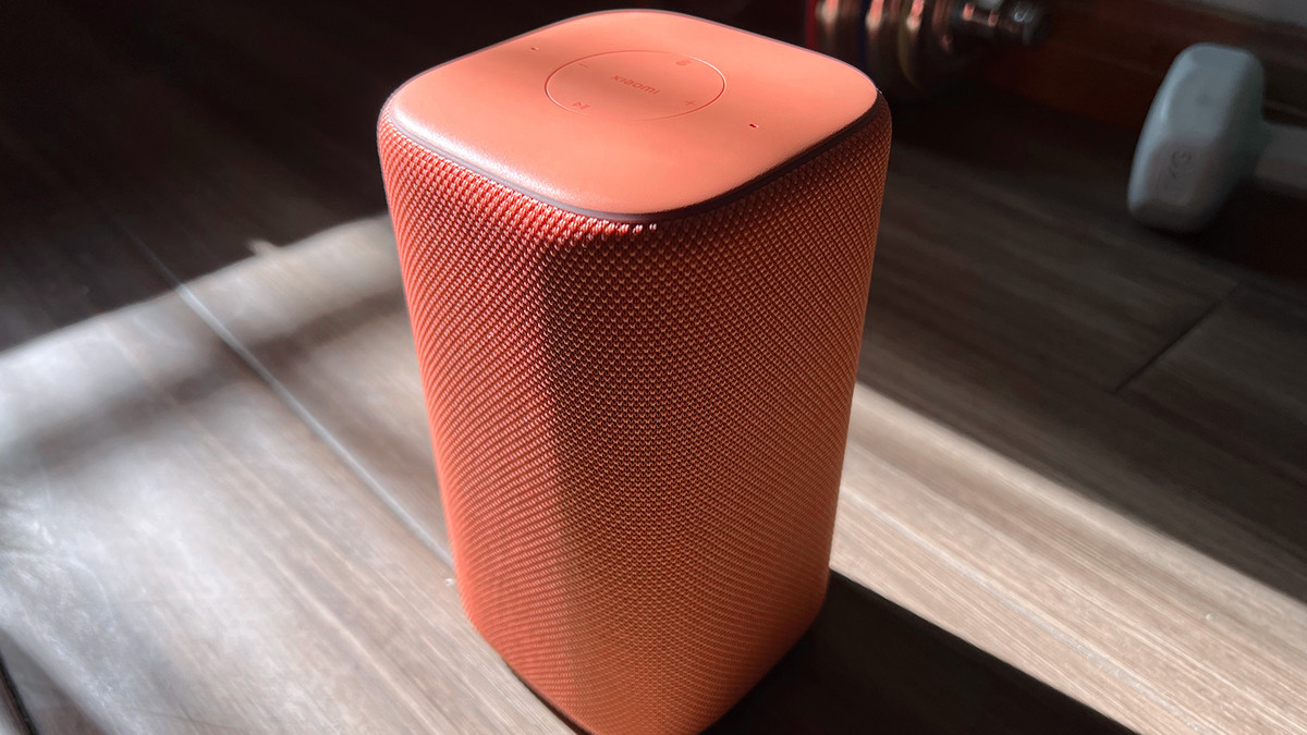 多彩高颜值+强大AI芯：小米这款音箱，让你动嘴不动手