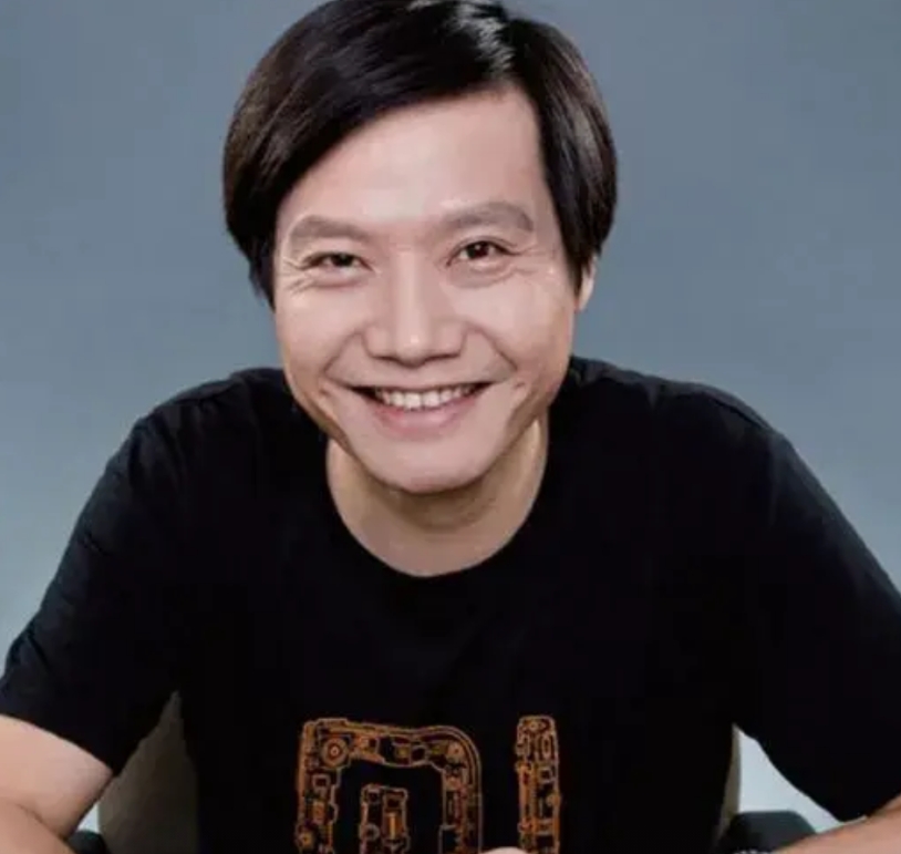 千万别以为雷军只是营销做的好，却对他重复了无数遍的那句话充耳不闻：真诚才是必杀技