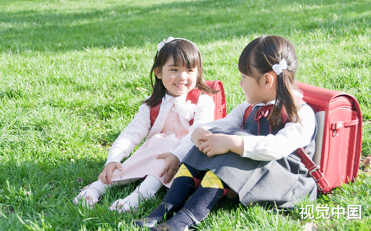 确诊绝症后，看着偏宠假千金的爸妈和哥哥，我决定亲手毁了全家