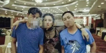 这照片，估计宋佳出十万，都想删除吧。 ​​​