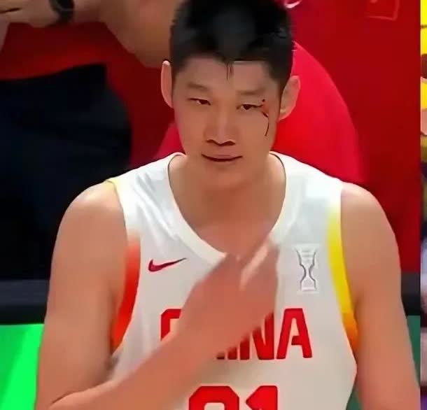 国家队集训第一天，名单上少了三个名字。
国家队集训第一天，郭士强直言：国家队可