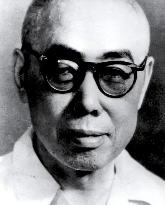 1968年，“国歌之父”田汉被永久开除党籍，最终在监狱中去世，许多人认为他是冤枉