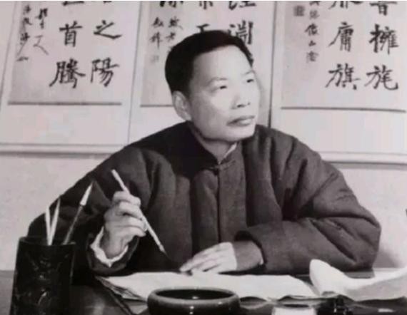 彭冲：主政江苏，建议人大会议领袖像改挂国徽

南京长江大桥在中国桥梁史上具有重要